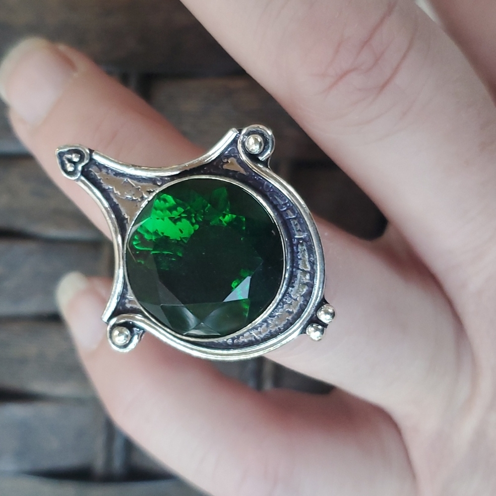 New Stunning Chrome Diopside 925 Silver Statement Ring.